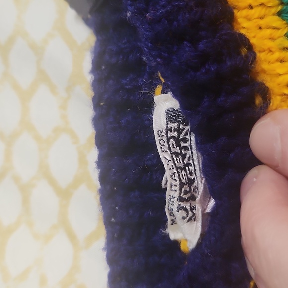 Joseph Magnin sweater, child size 6 months - Picture 6 of 8